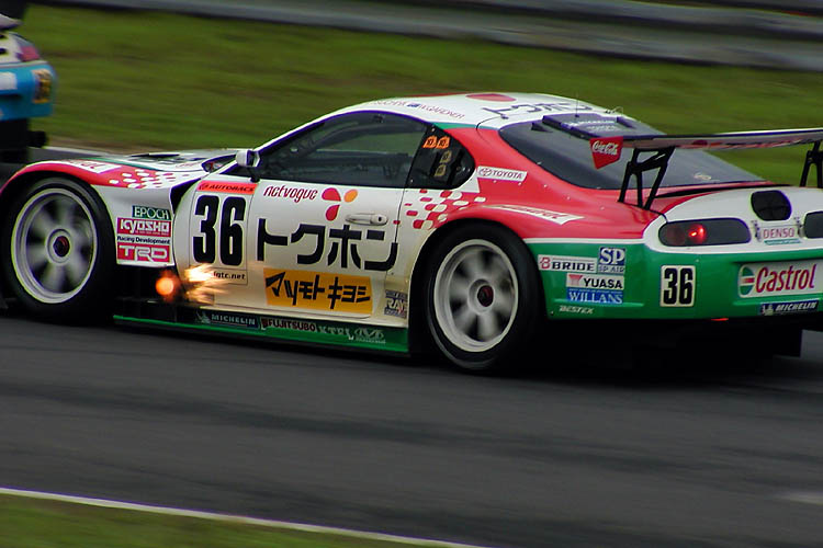 EBBRO 1/43 TOYOTA TOM'S SUPRA TOKUHON SUPRA JGTC 2002