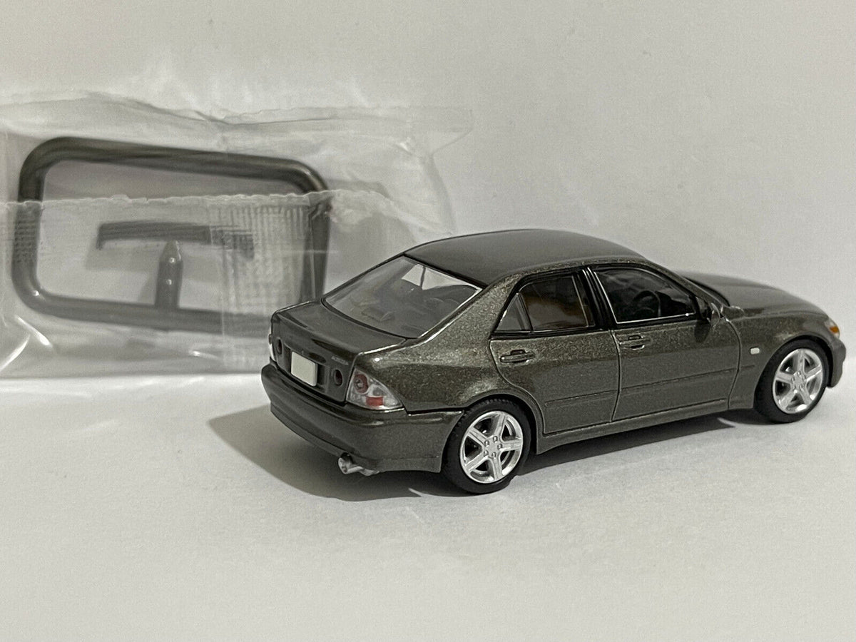 Tomica Limited Vintage Toyota Altezza RS200 Z Edition