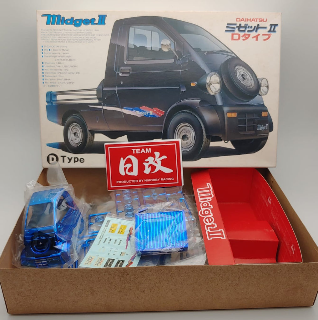 FUJIMI DAIHATSU 1/24 MIDGET II D TYPE BLUE CHROME EDITION. VERY