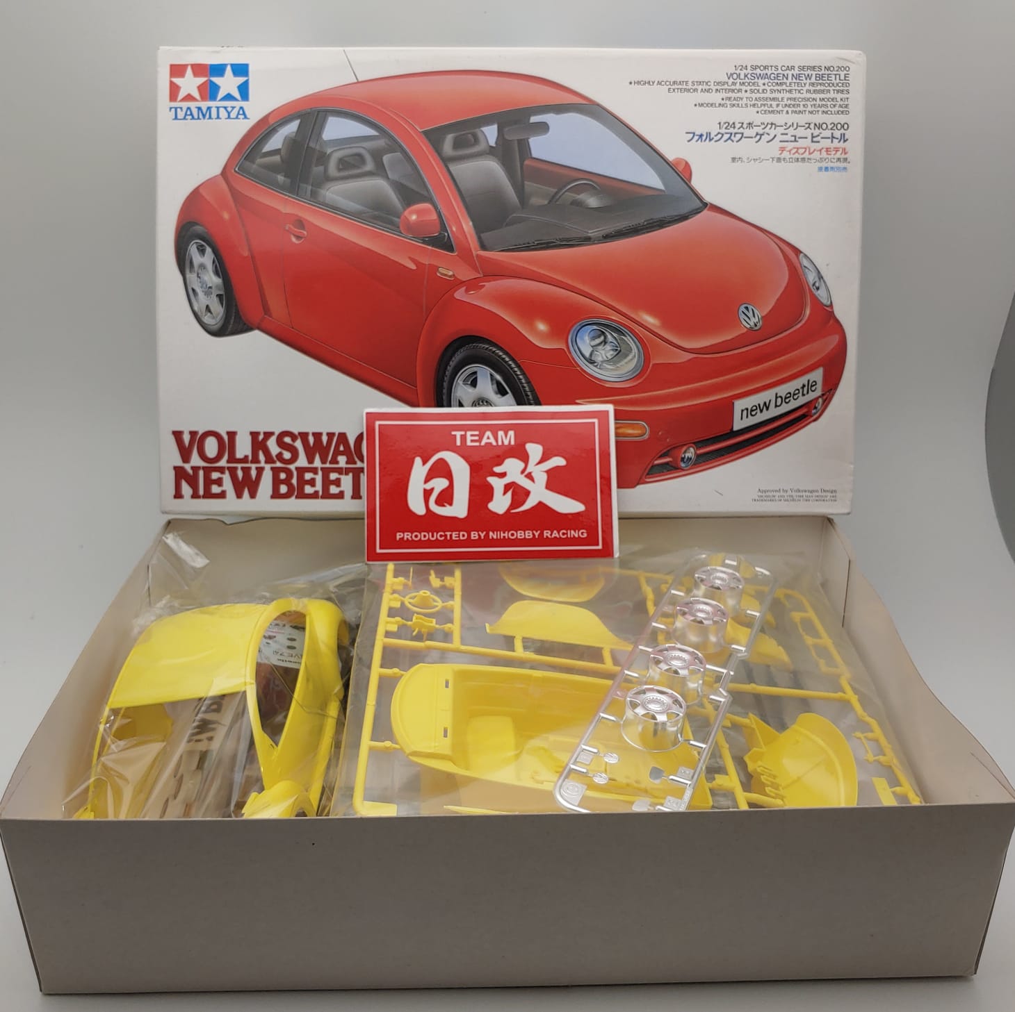 No285 ミニカー1/18GATE Volkswagen New Beetle 1998 Volkswagen New Beetle green 1/18 Made in Italy WOB-ED