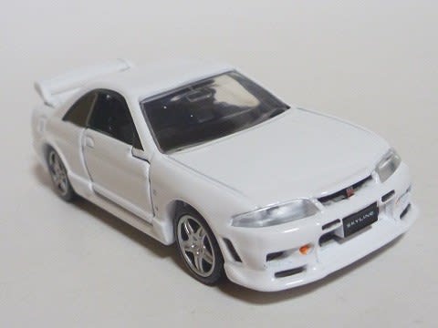 TOMICA PREMIUM NO 13 NISSAN SKYLINE R33 GTR 400R body kits